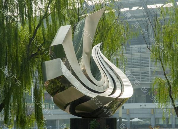 大型不锈钢雕塑制作，不锈钢雕塑景观，不锈钢人物雕塑